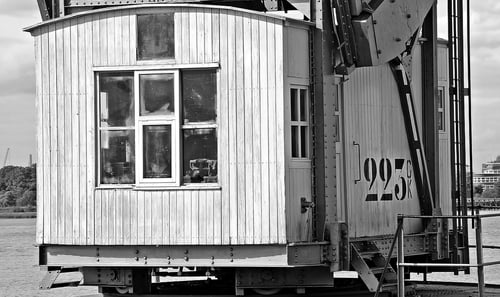 harbor-crane-1650477_1280